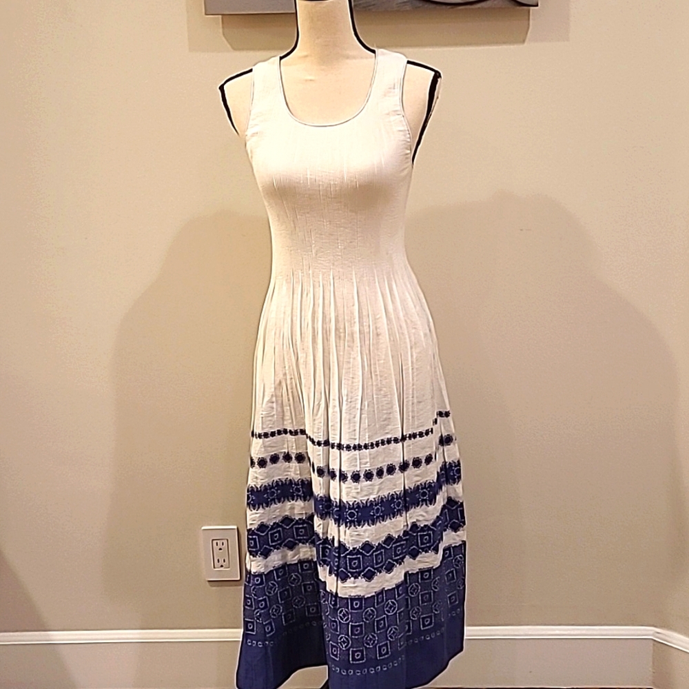 Max Studio Sleeveless Stretch Dress